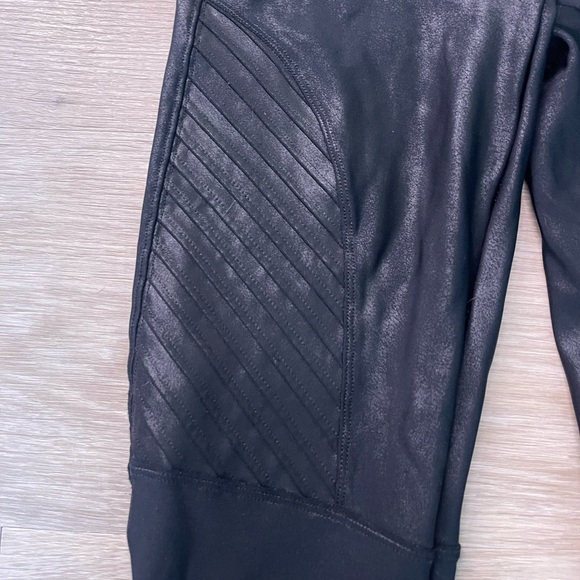 SPANX MOTTO LEGGING - Picture 2 of 4